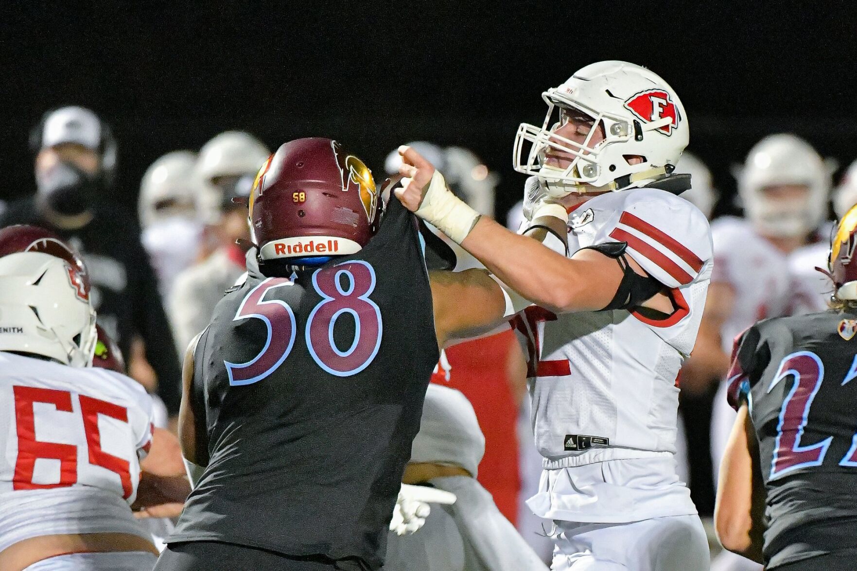 11/20/2020 - Football - C6 State Semifinal - Fox at De Smet